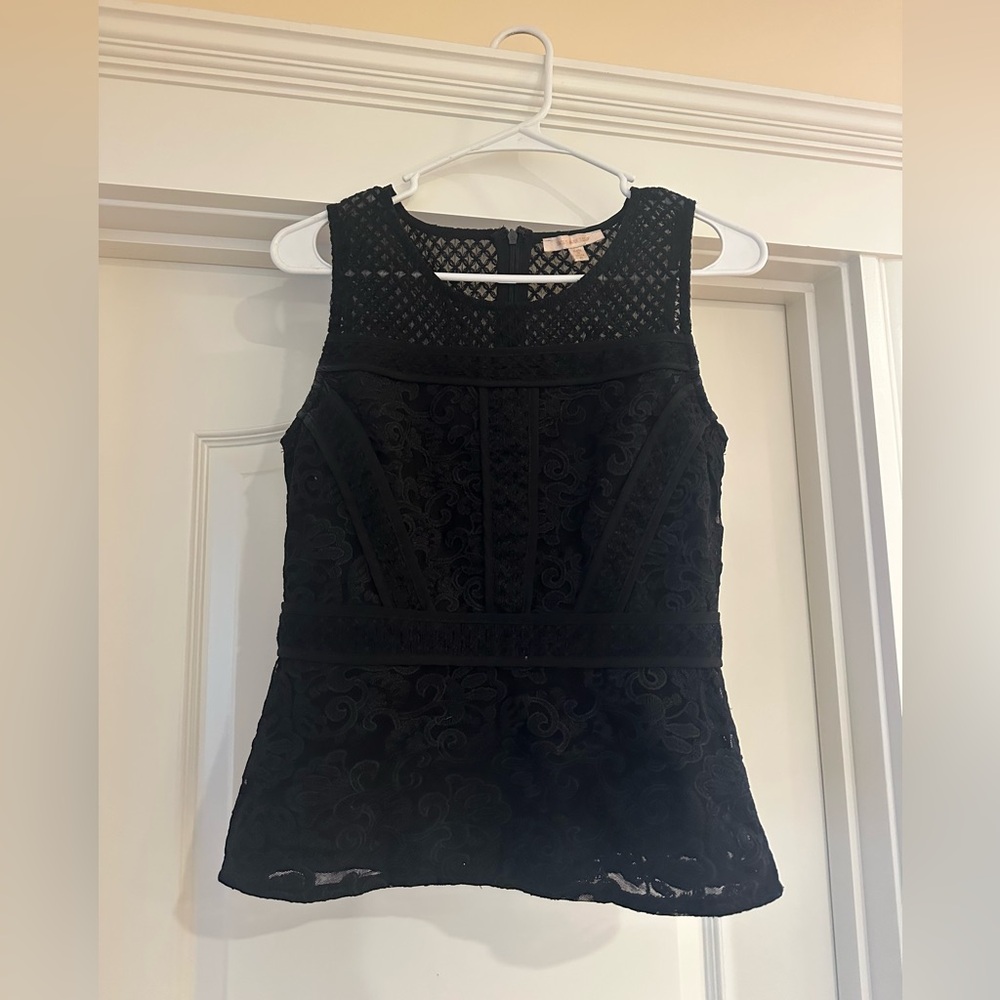 Elegant Black Lace Sleeveless Top